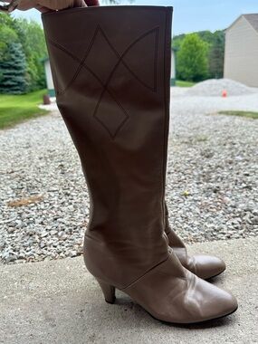 Women's Tall Brown Leather Heeled Boots